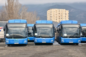 В город Тбилиси завезли новые автобусы 