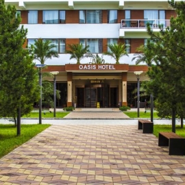 Hotel Oasis Чакви